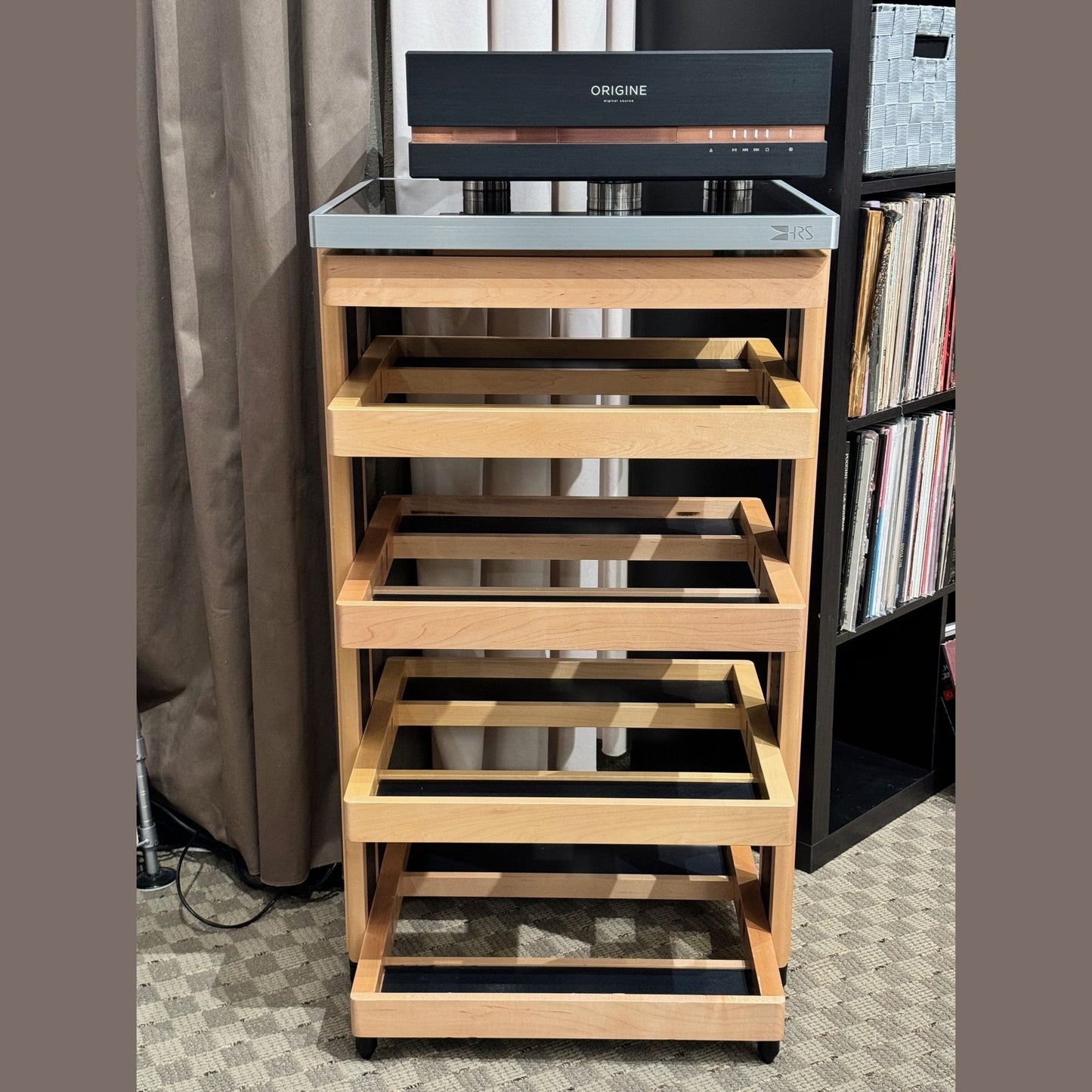 Harmonic Resolution Systems RXR Store Demo 5 shelf Maple
