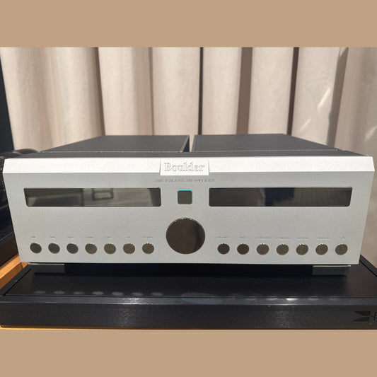Boulder 2010 Isolated preamplifier