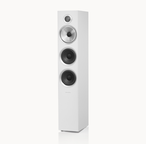 Bowers and Wilkins 704 S2 White new pair.